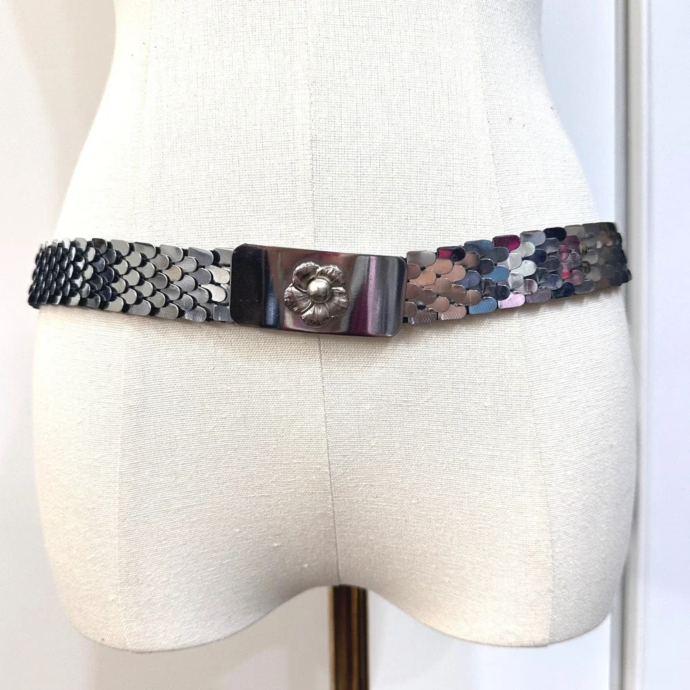 VTG 70s-80s Silver Metal Mermaid/Fish Scale Stretch Belt L Floral Buckle